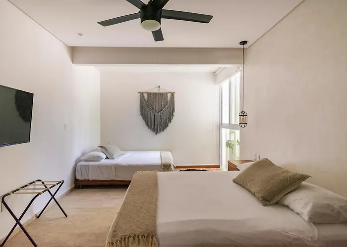 Spacious For 10 Great Amenities *