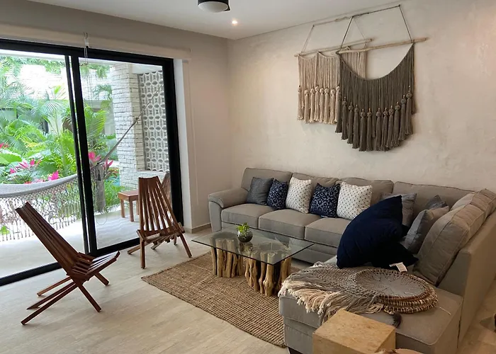 Apartamento Spacious For 10 Great Amenities